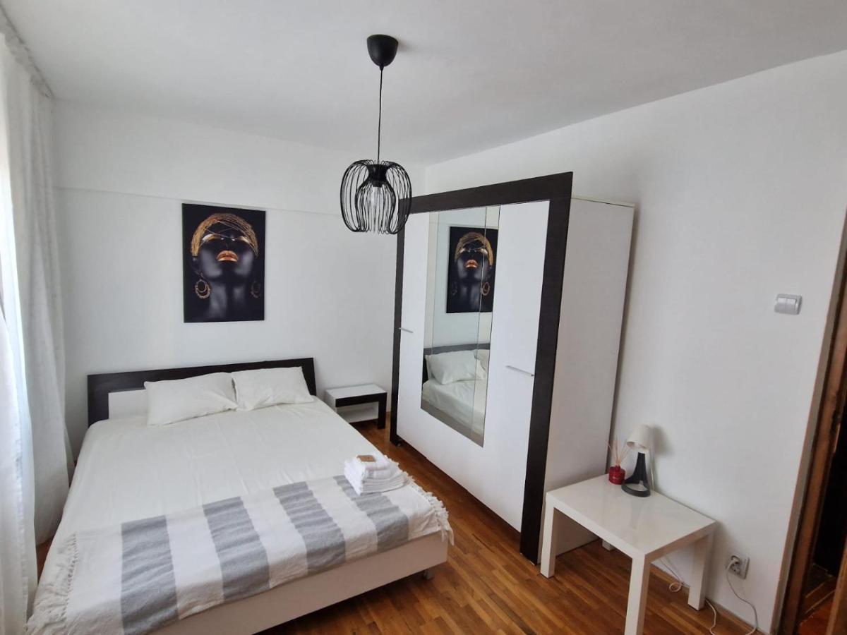 Apartment Piata Muncii With A View Bucharest Exterior photo